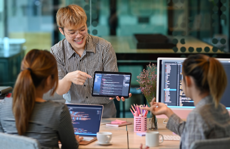 tuyen-dung-nhan-su-sale-marketing